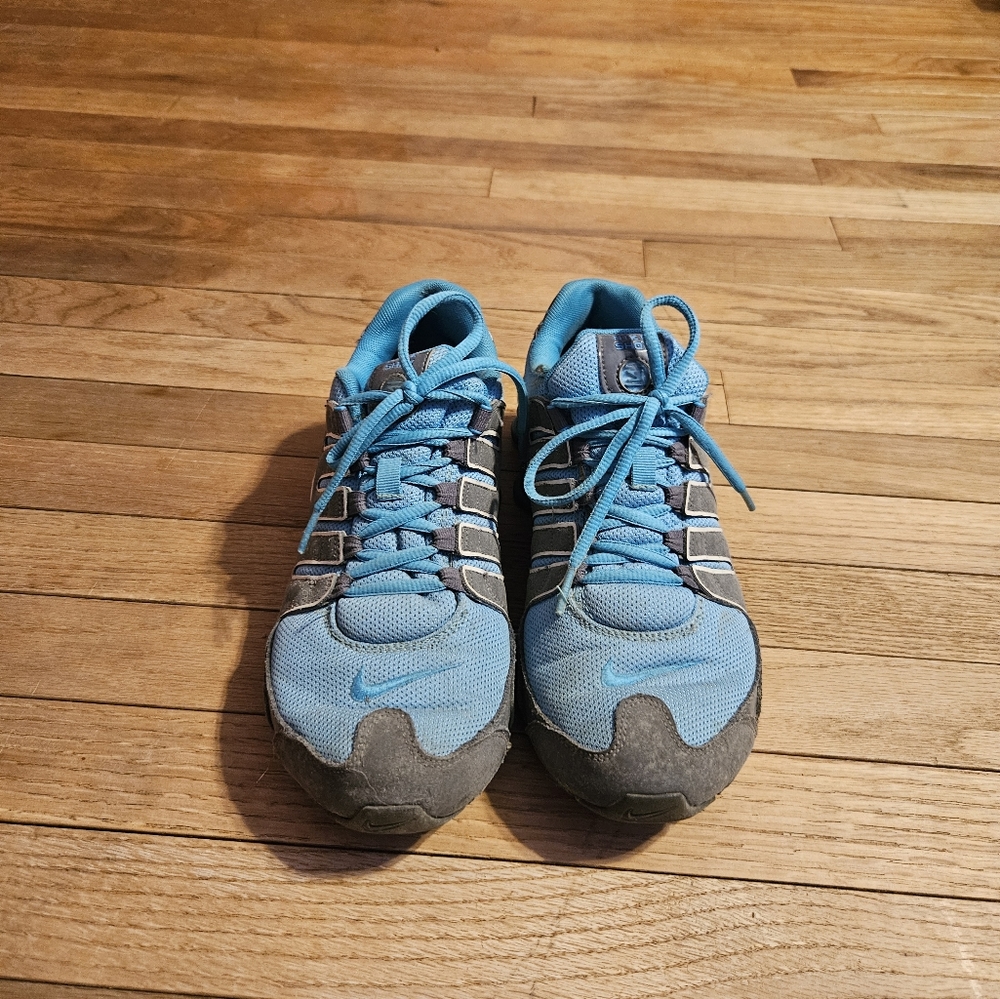 Womens Nike Shox